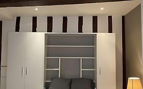 Modern Apartment In The Heart Of St-Germain